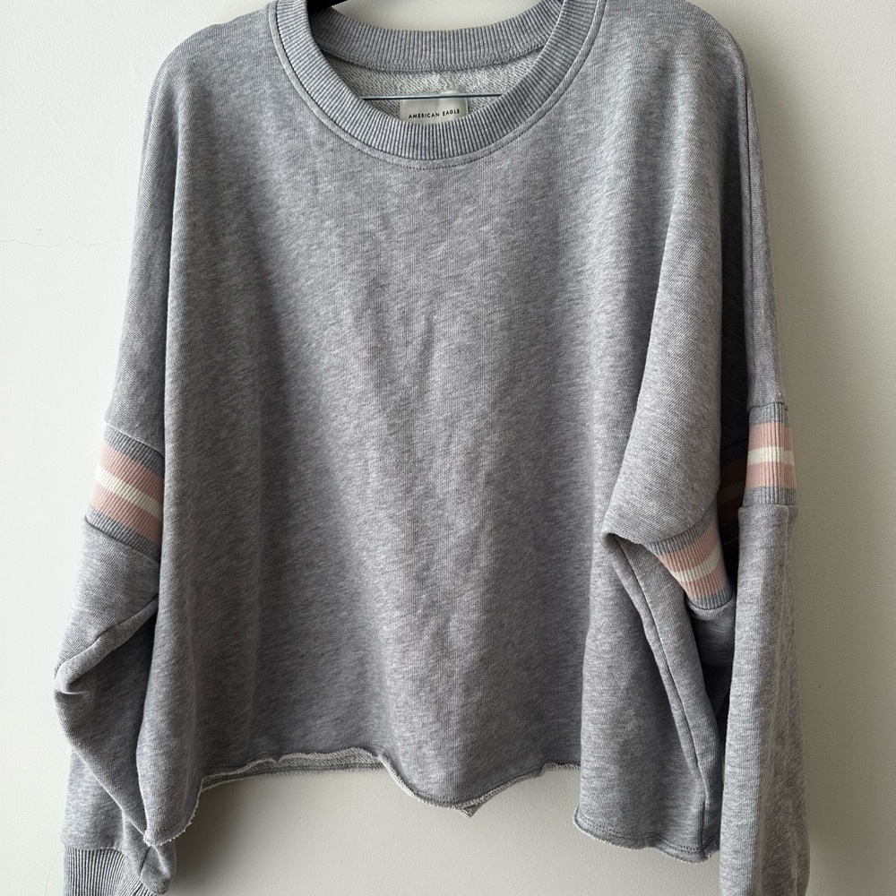 American Eagle Gray Cropped Crewneck